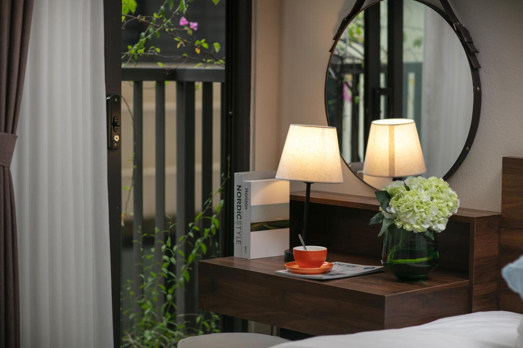 Hb Serviced Apartment - Lac Long Quan Hanoi Exterior photo